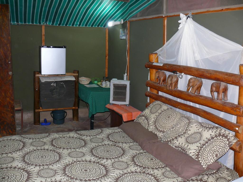 Amanzimlotzi Riverside Bush Camp Hoedspruit Δωμάτιο φωτογραφία