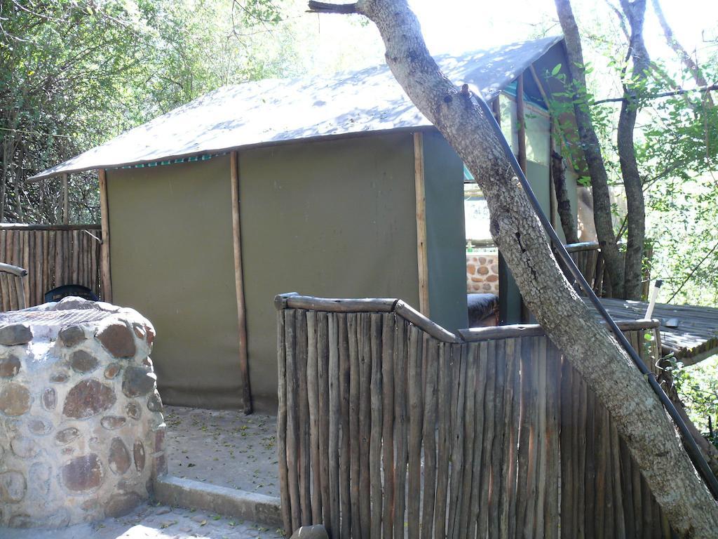 Amanzimlotzi Riverside Bush Camp Hoedspruit Δωμάτιο φωτογραφία